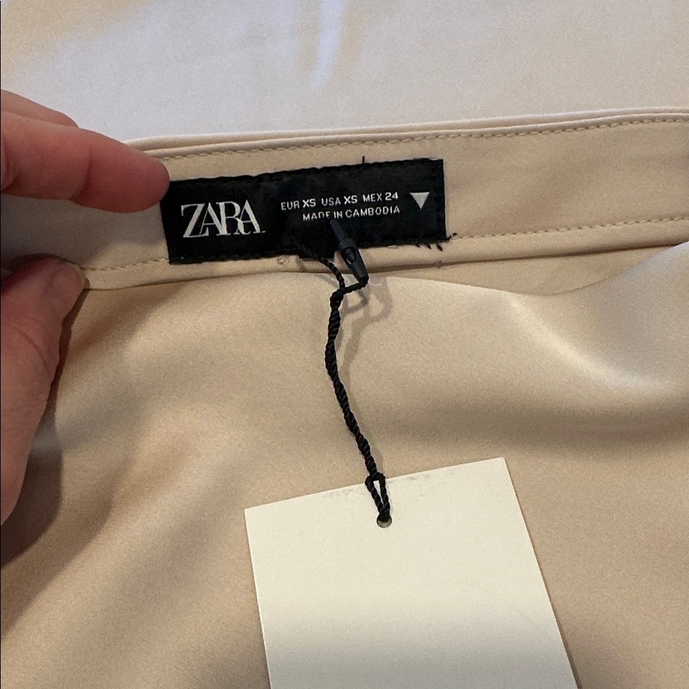 NWT  Zara Low Rise Cream Silk Midi Skirt XS - Picture 3 of 4